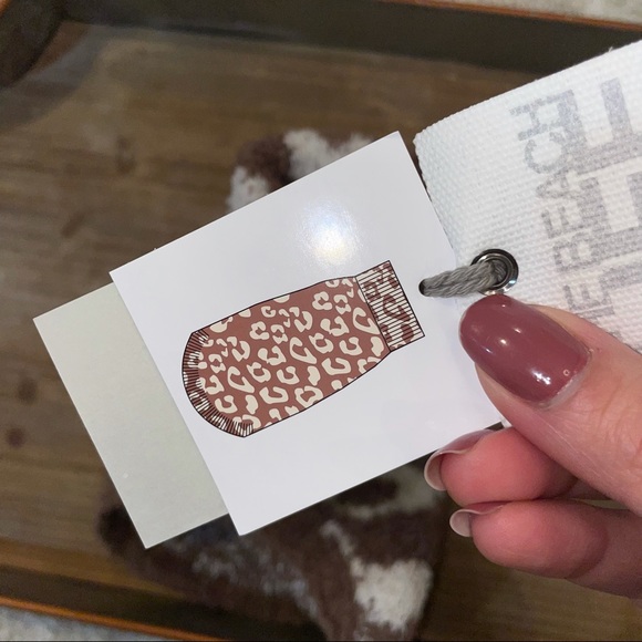 Barefoot Dreams Dog Nwt Barefoot Dreams Leopard Dog Sweater In Xs